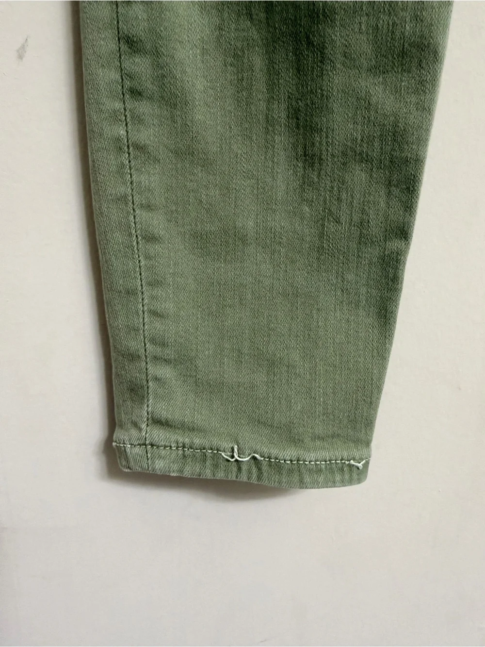 Free People FP Olive Green Distressed Skinny Jeans Women’s Size 28